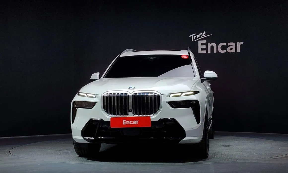 BMW X7 — фото 10