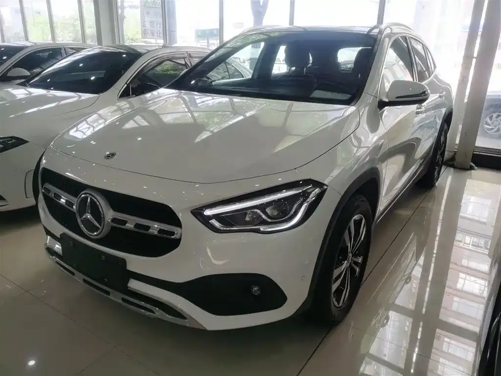 Mercedes-Benz GLA — фото 8