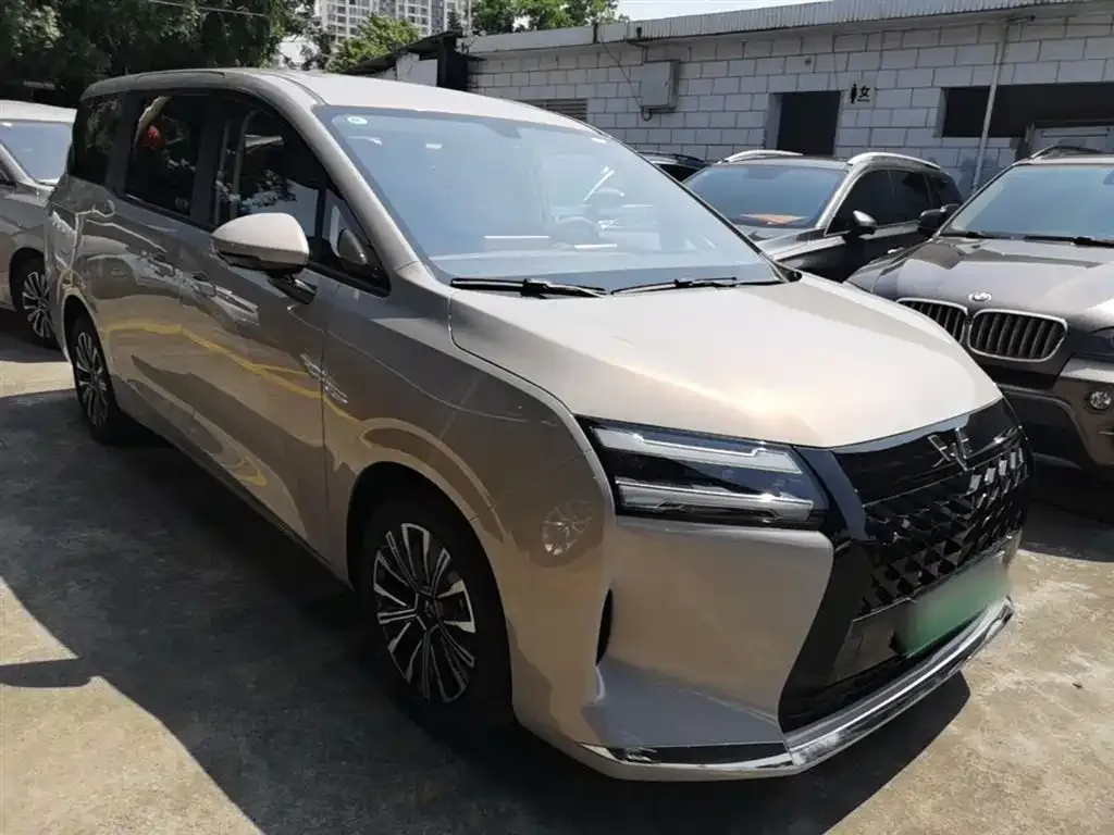 Wuling Starlight 730 New Energy — фото 8