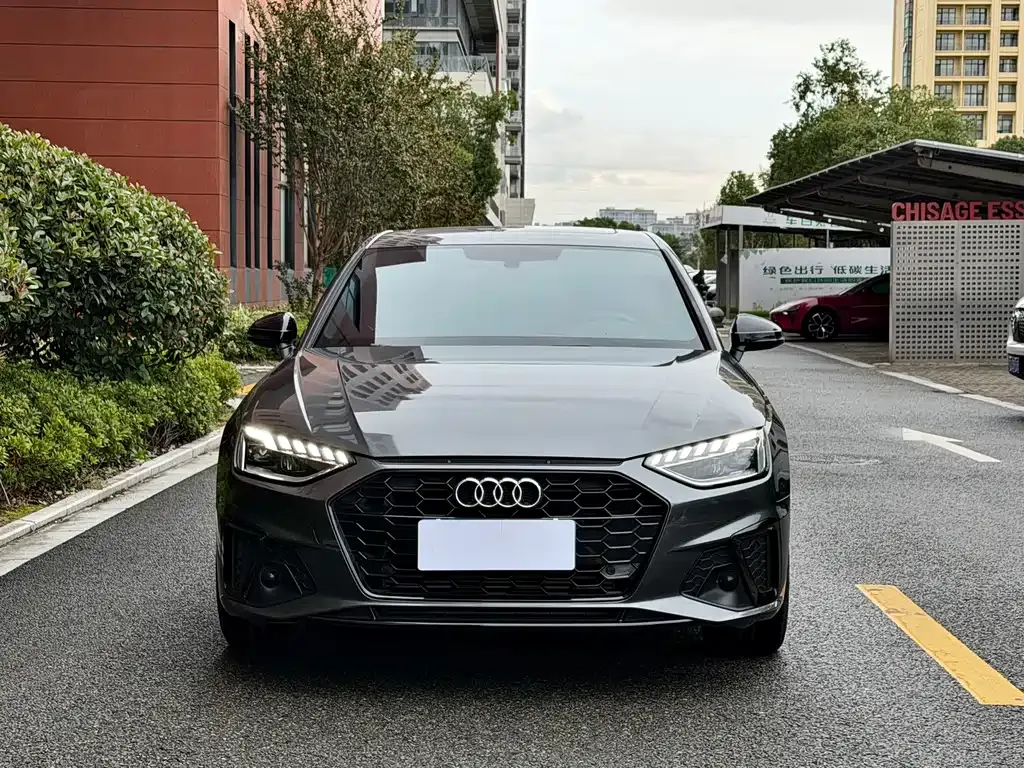 Audi A4L — фото 9