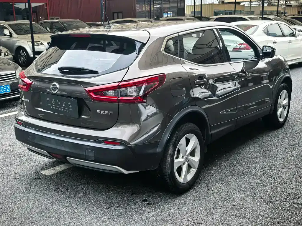 Nissan Qashqai — фото 6