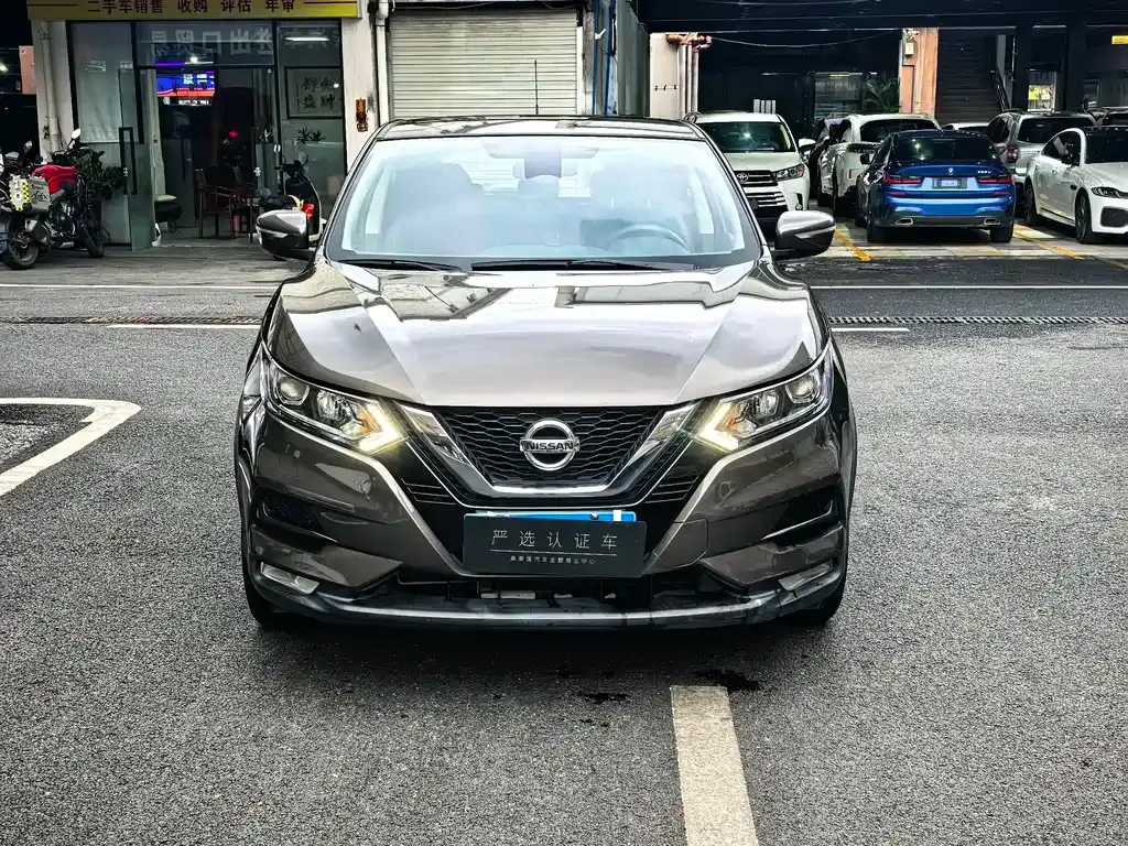 Nissan Qashqai — фото 10