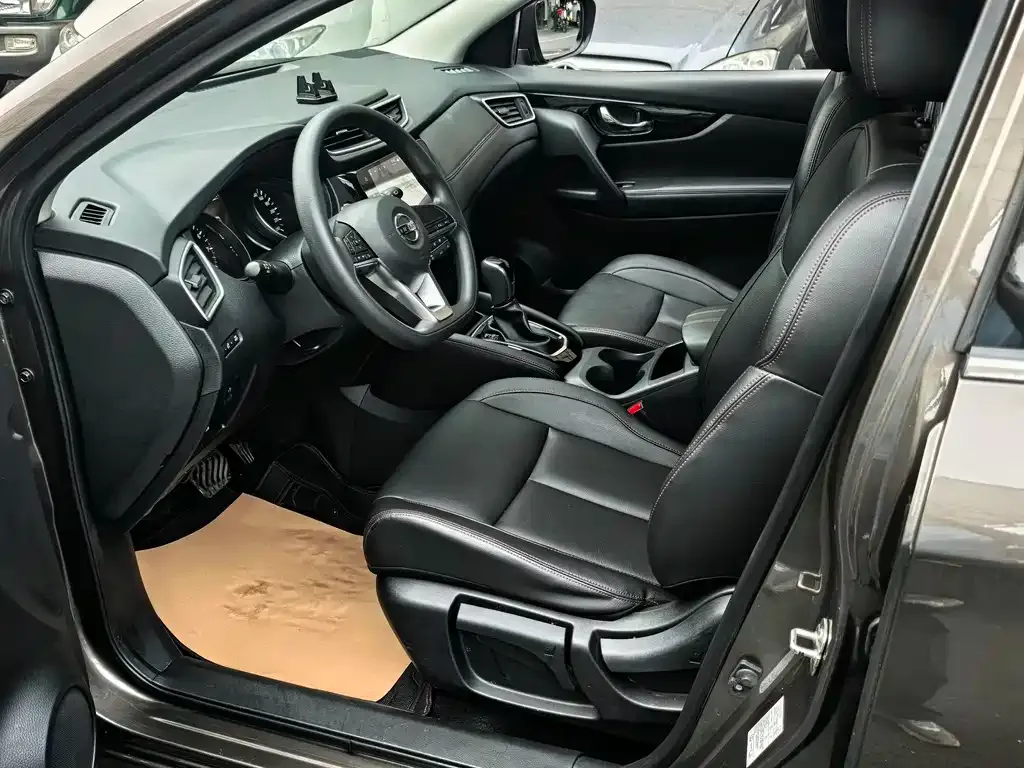 Nissan Qashqai — фото 5