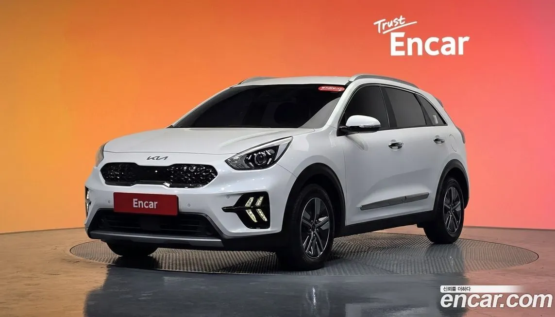 Kia Niro — фото 1