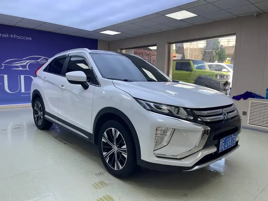 Mitsubishi Eclipse Cross — фото 6