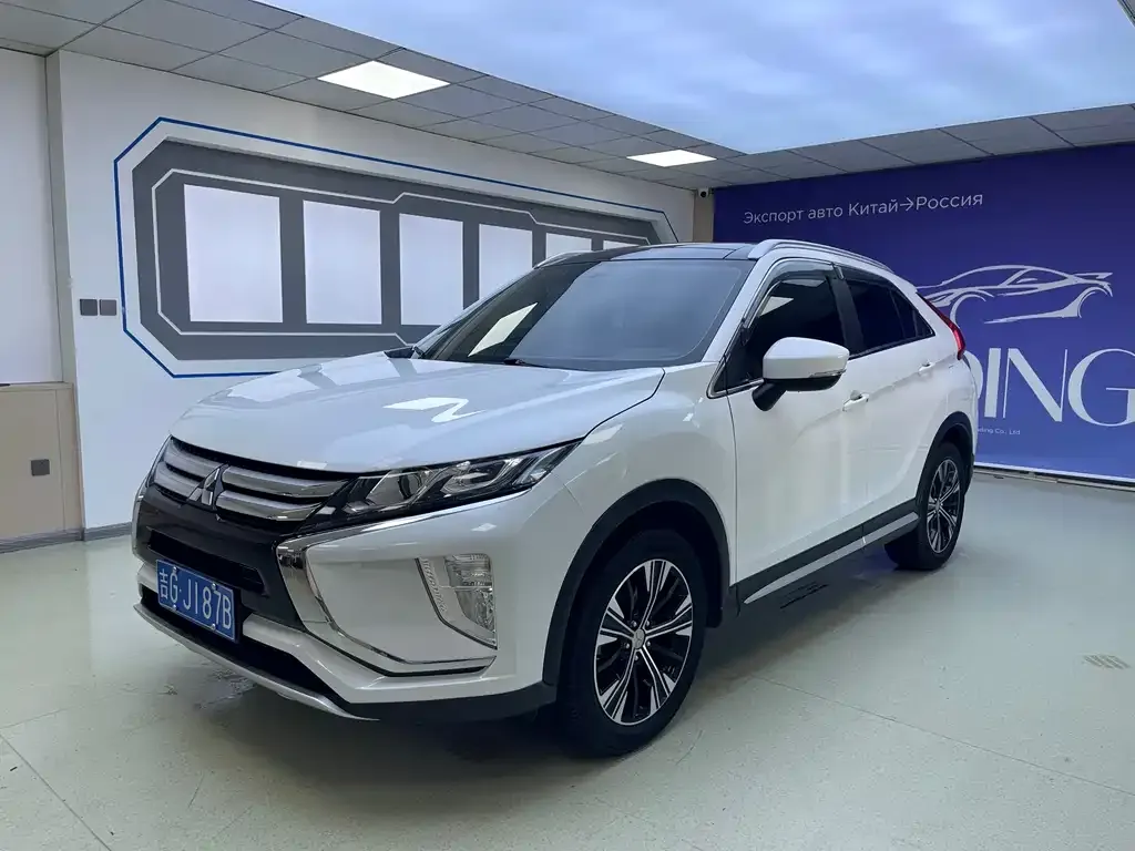 Mitsubishi Eclipse Cross — фото 7
