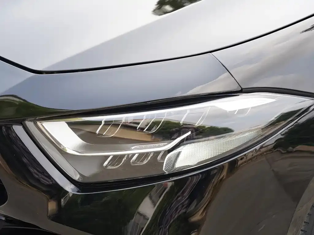 Mercedes-Benz CLS — фото 9