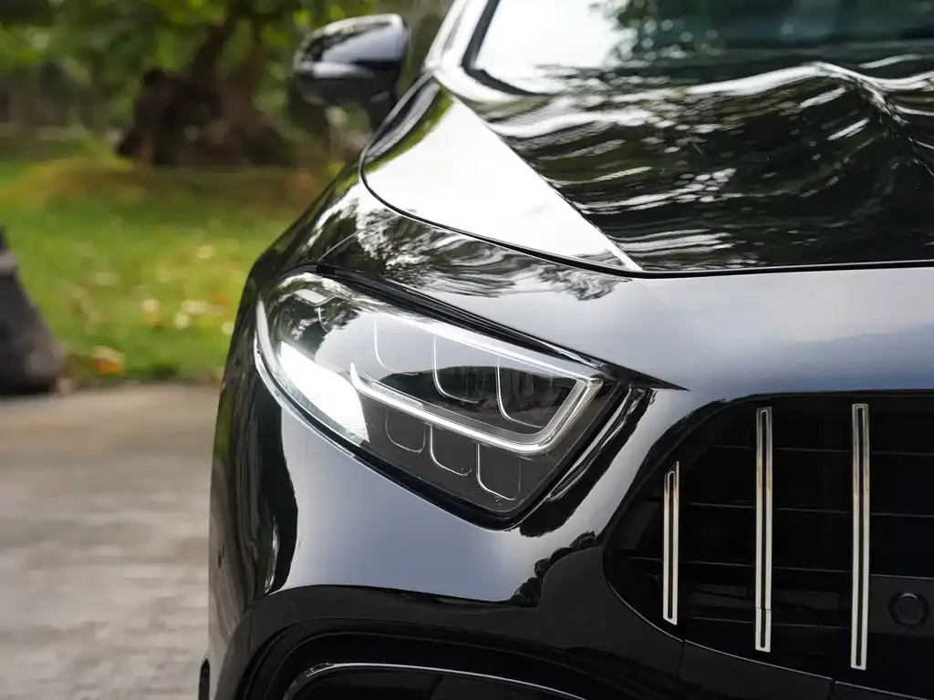 Mercedes-Benz CLS — фото 2