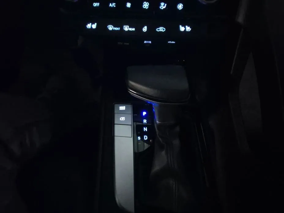 Hyundai AVANTE — фото 2
