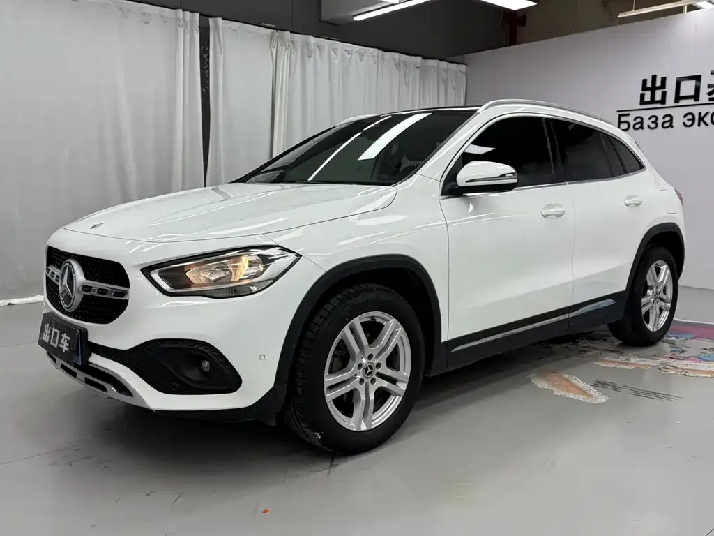 Mercedes-Benz GLA — фото 1