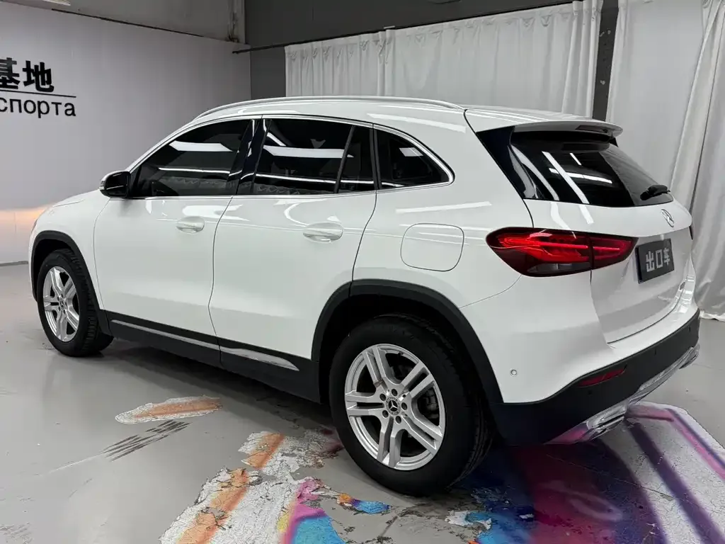 Mercedes-Benz GLA — фото 8