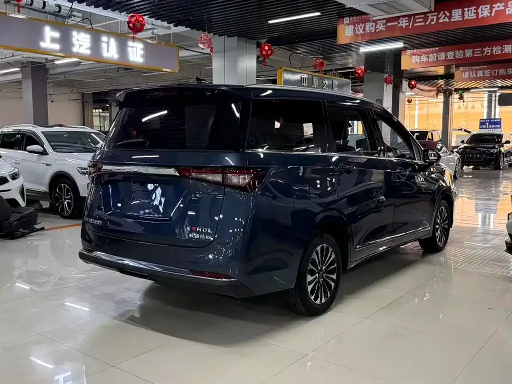 Wuling Jiachen — фото 8