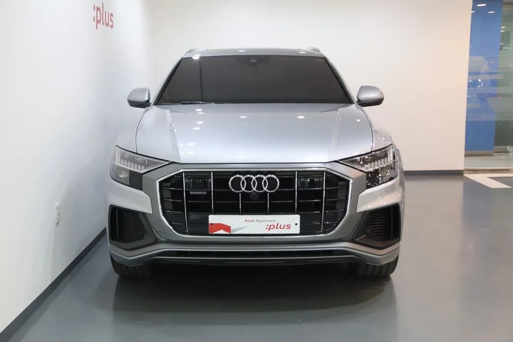 Audi Q8 — фото 7