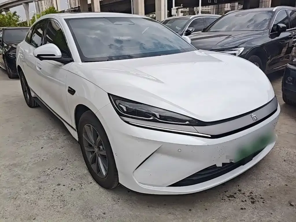 BYD Qin L — фото 4