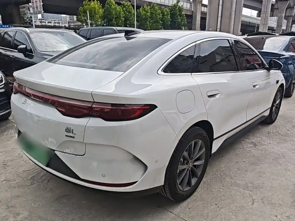 BYD Qin L — фото 5
