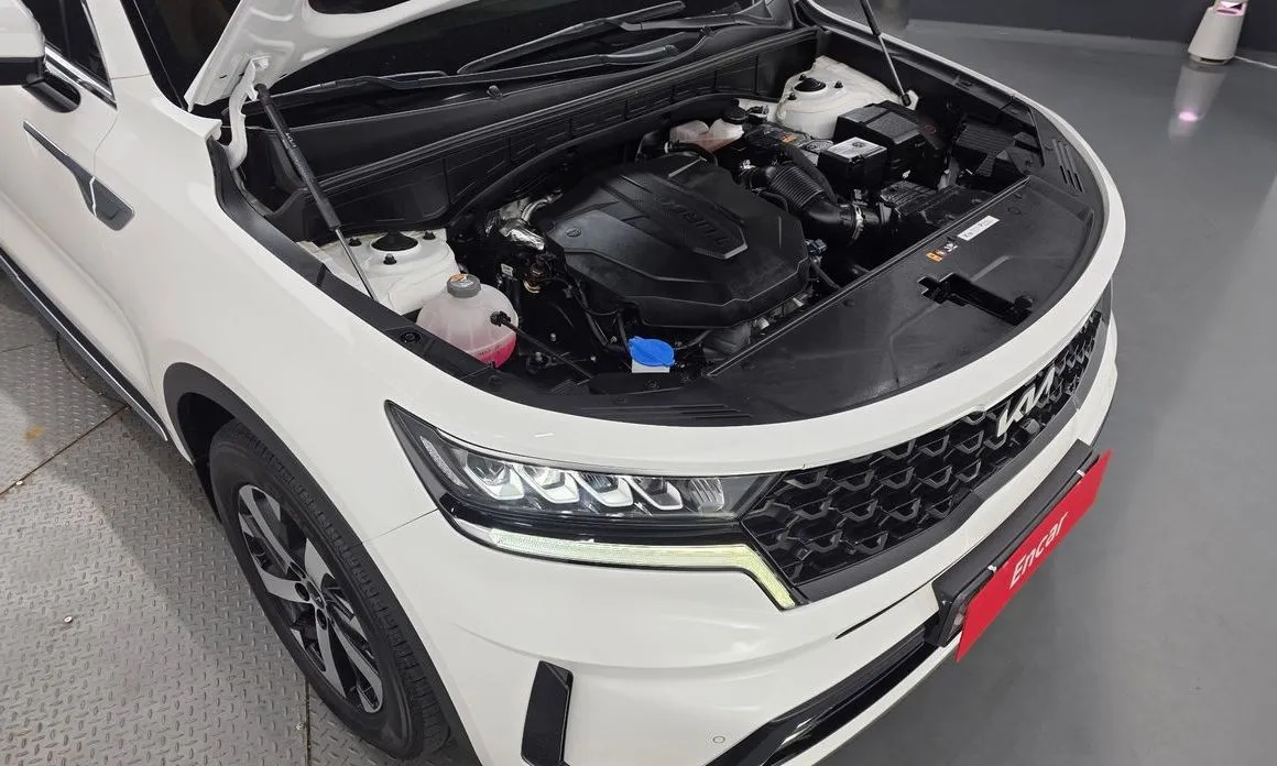 Kia Sorento — фото 8