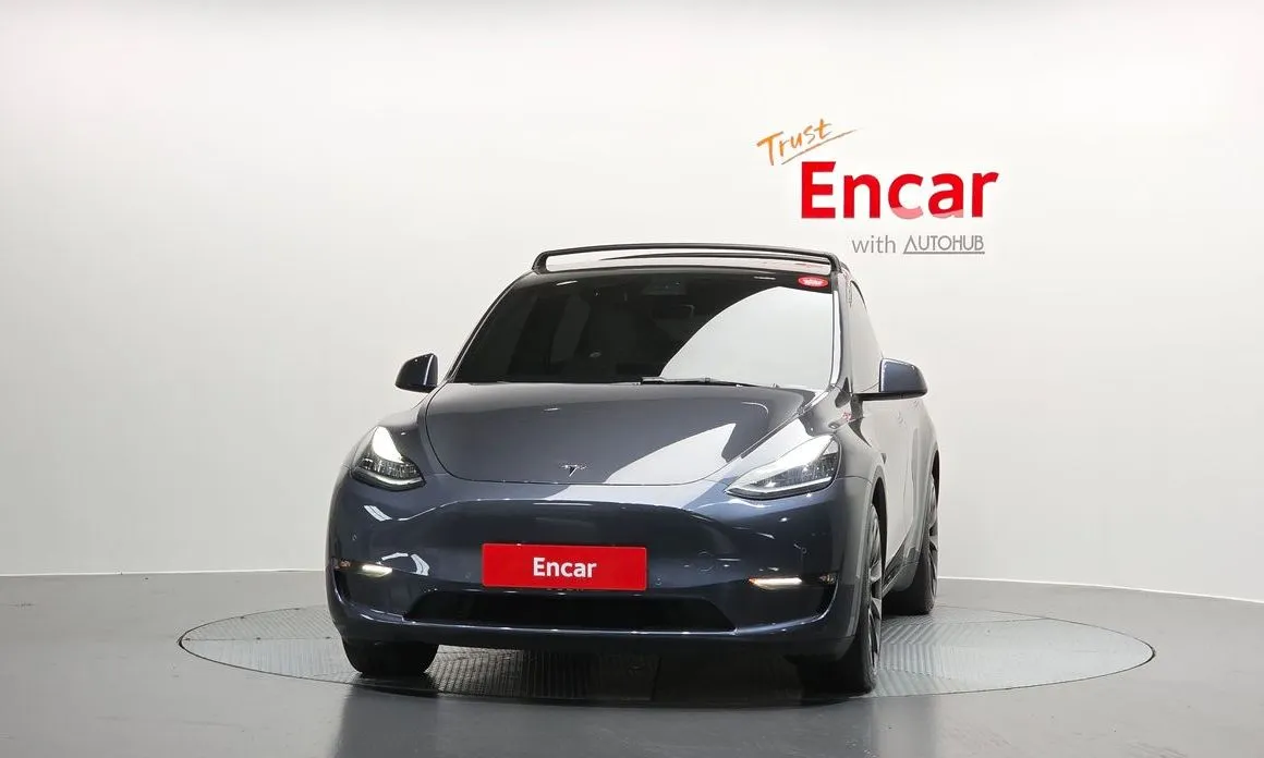 Tesla Model Y — фото 6