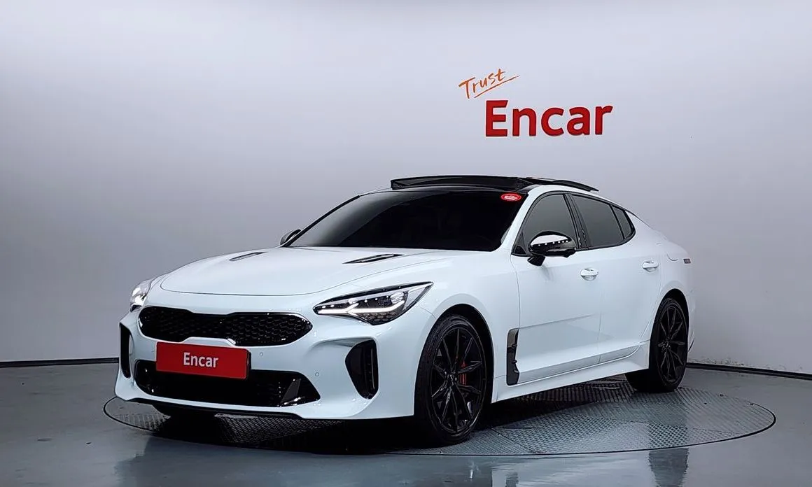 Kia Stinger — фото 1