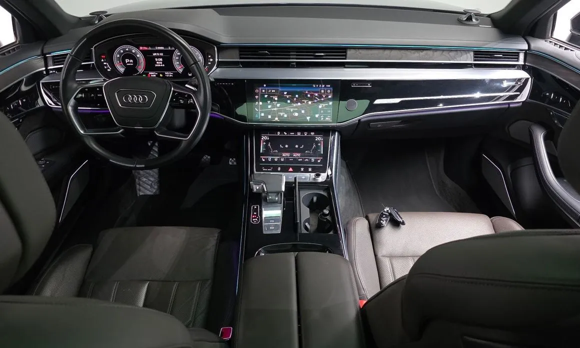 Audi A8 — фото 9