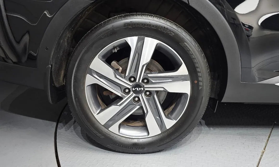 Kia Sorento — фото 9