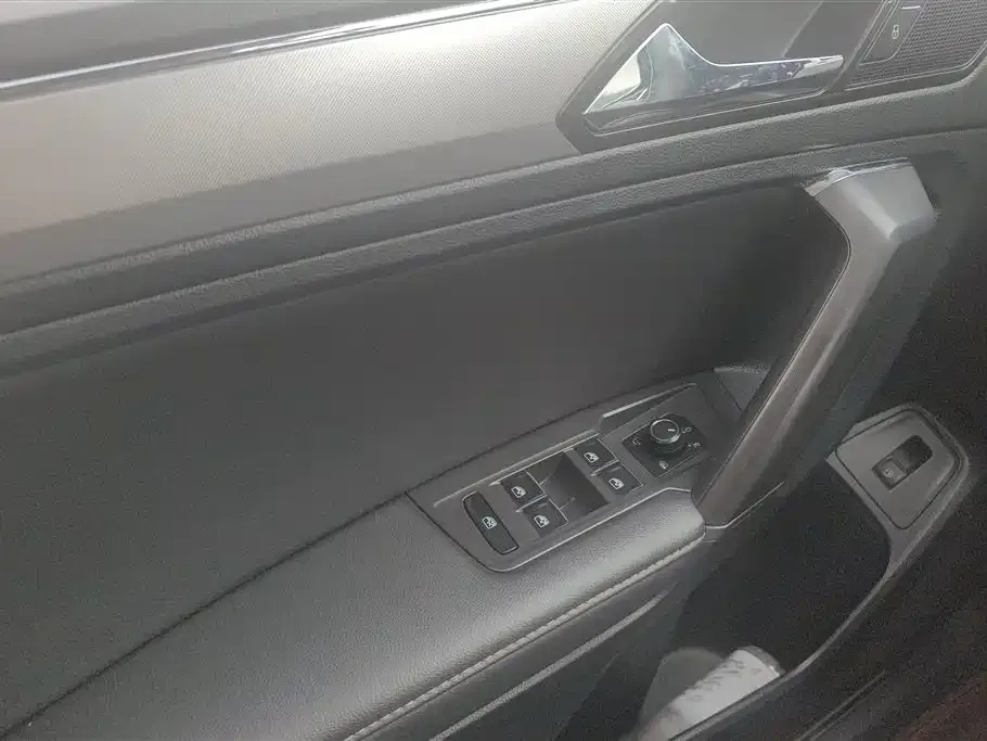 Volkswagen 途观L插电混动 — фото 2