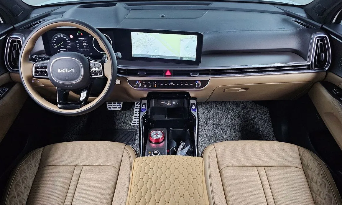 Kia Sorento — фото 8