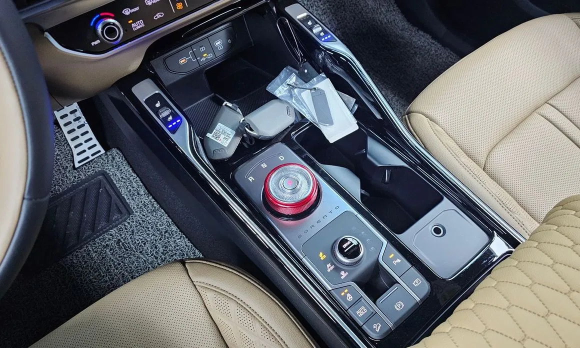 Kia Sorento — фото 3