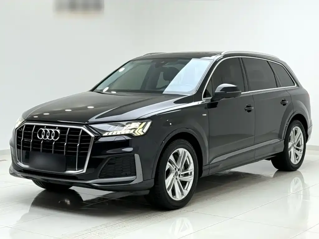 Audi Q7 — фото 1