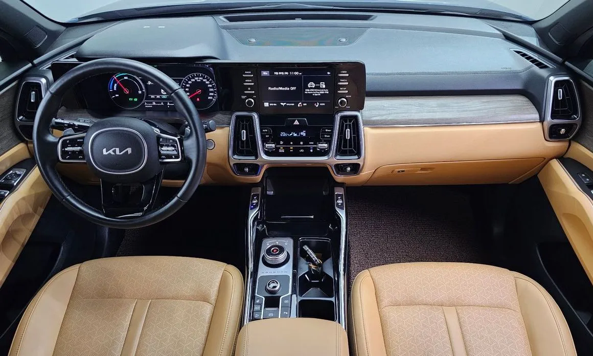 Kia Sorento — фото 8