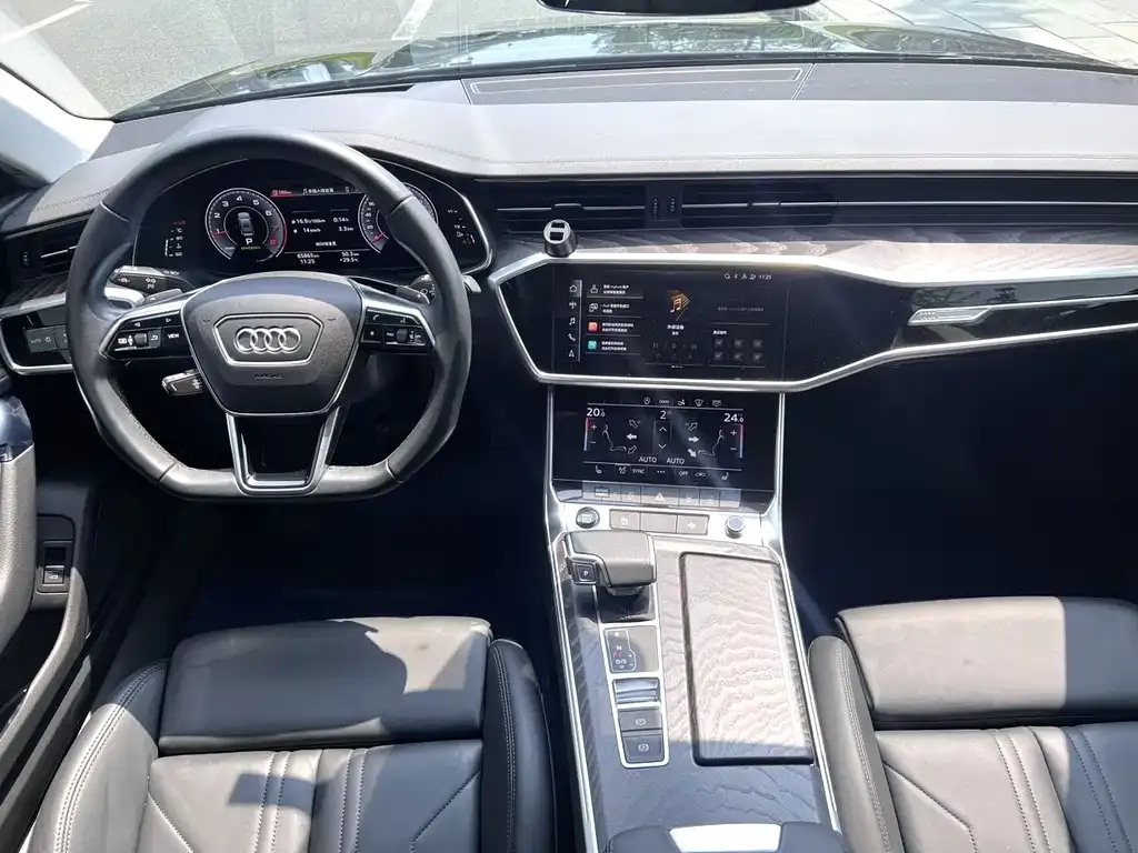 Audi A7 — фото 7