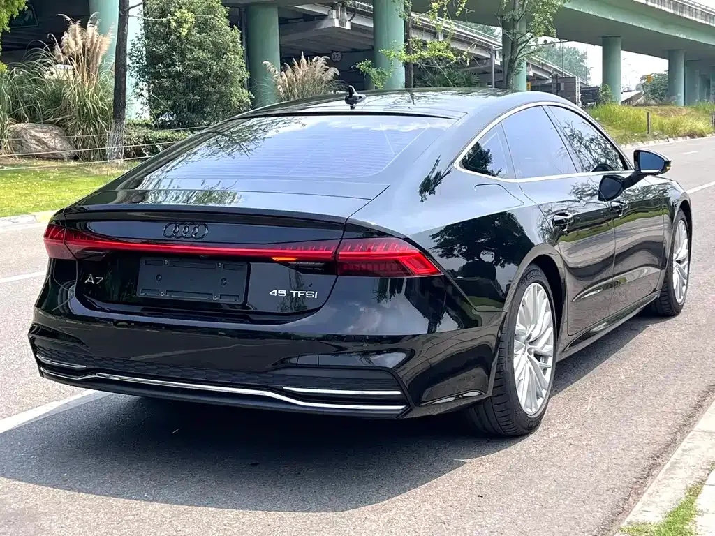 Audi A7 — фото 8