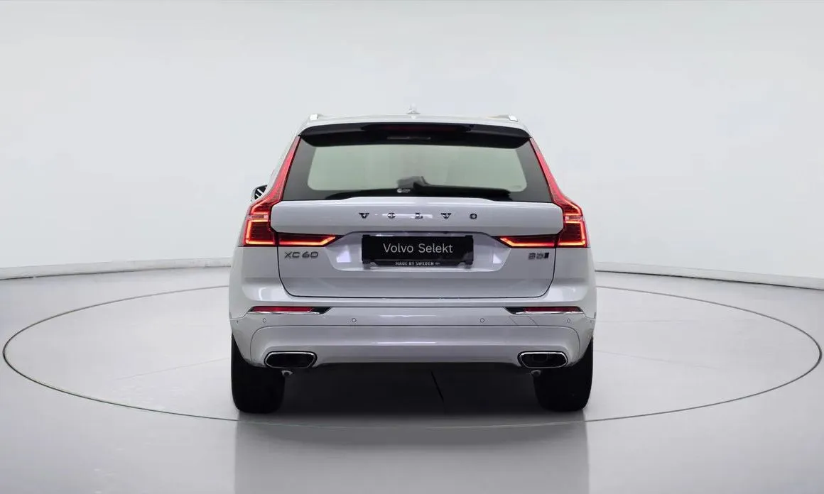 Volvo XC60 — фото 3