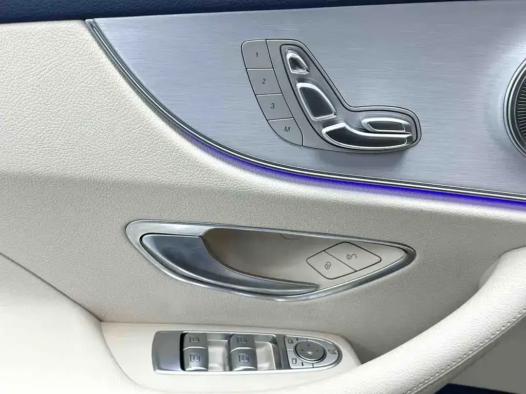 Mercedes-Benz E-Class (Import) — фото 7