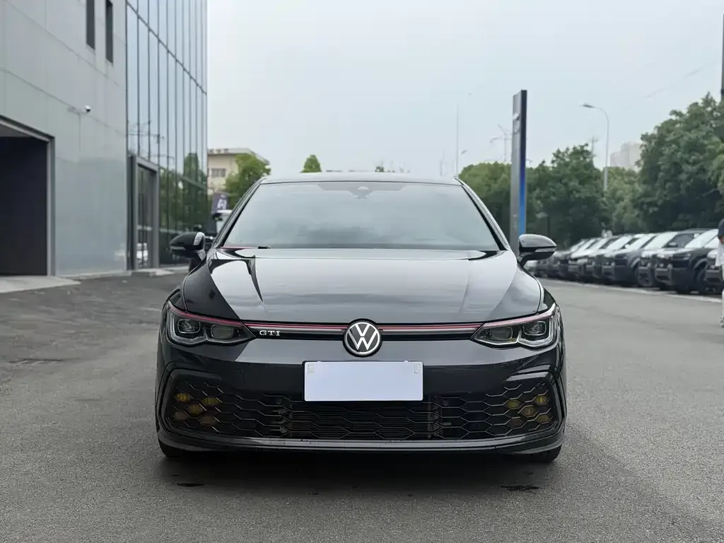 Volkswagen Golf GTI — фото 2