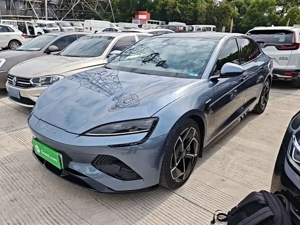 BYD Seal — фото 1