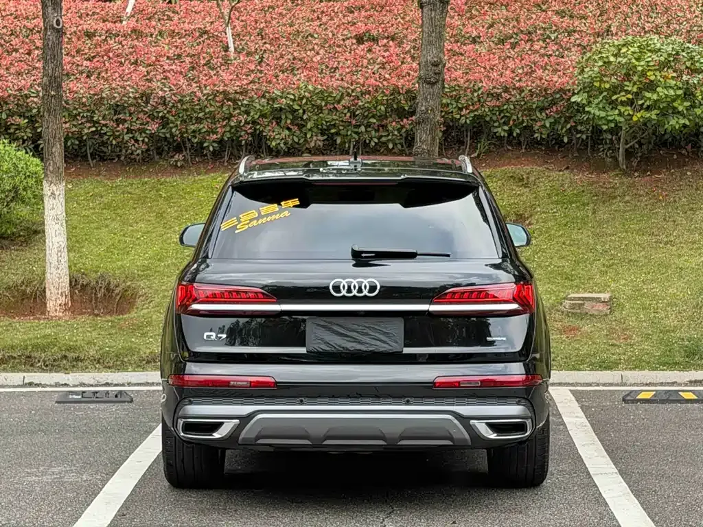 Audi Q7 — фото 5