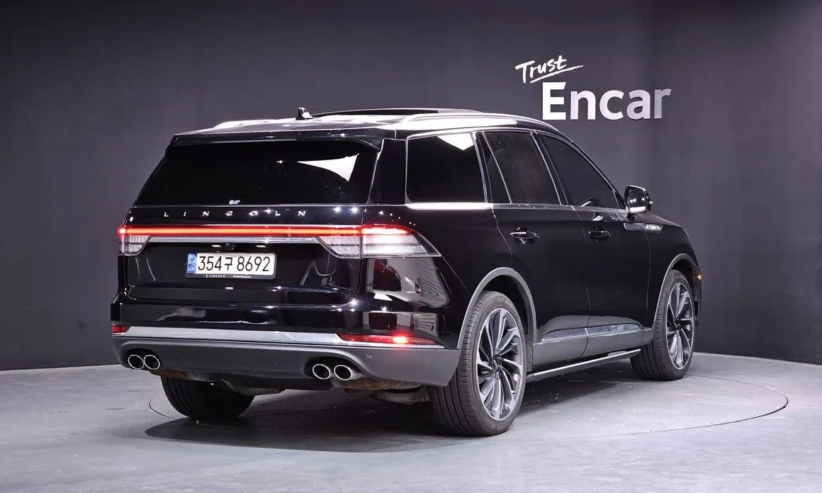 Lincoln Aviator — фото 9