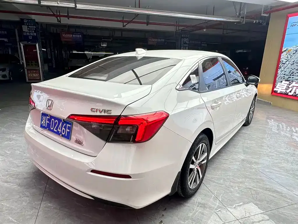 Honda Civic — фото 9