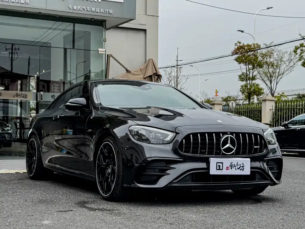 Mercedes-Benz E-Class AMG — фото 4