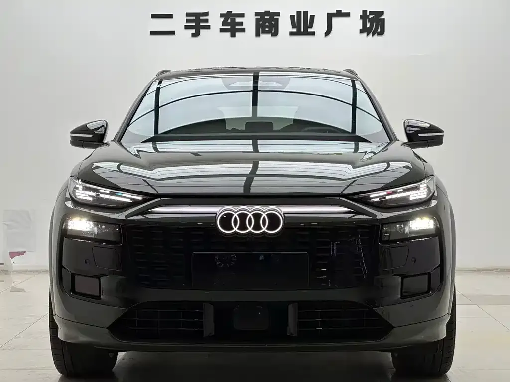 Audi Q6L e-tron — фото 3