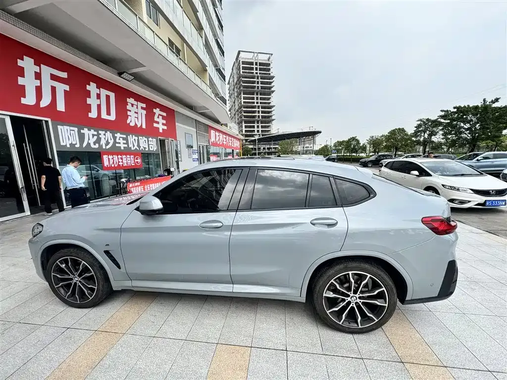 BMW X4 — фото 9