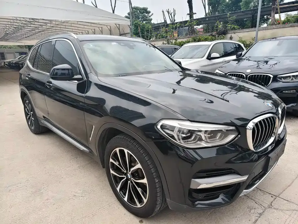 BMW X3 — фото 9