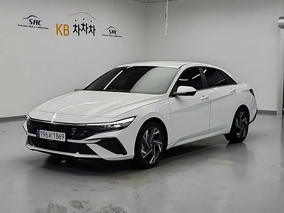 Hyundai AVANTE — фото 1