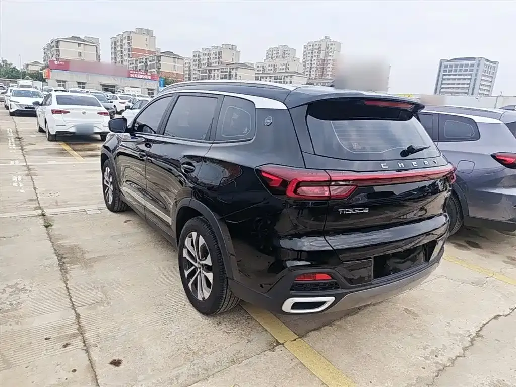 Chery Tiggo 8 — фото 3