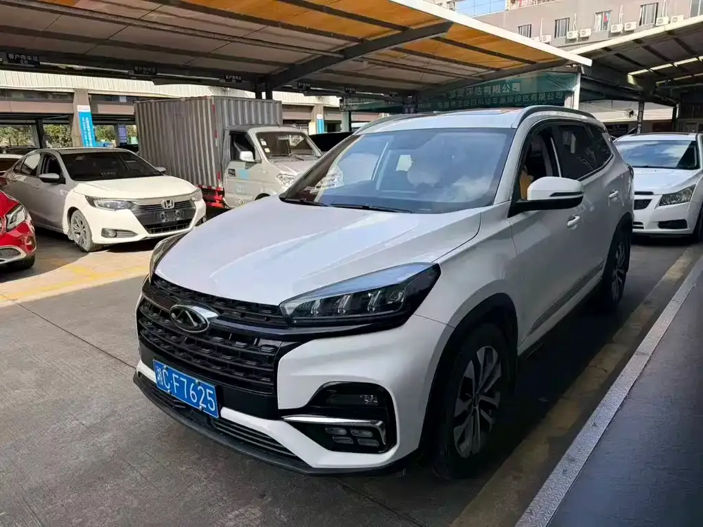 Chery Tiggo 8 — фото 1