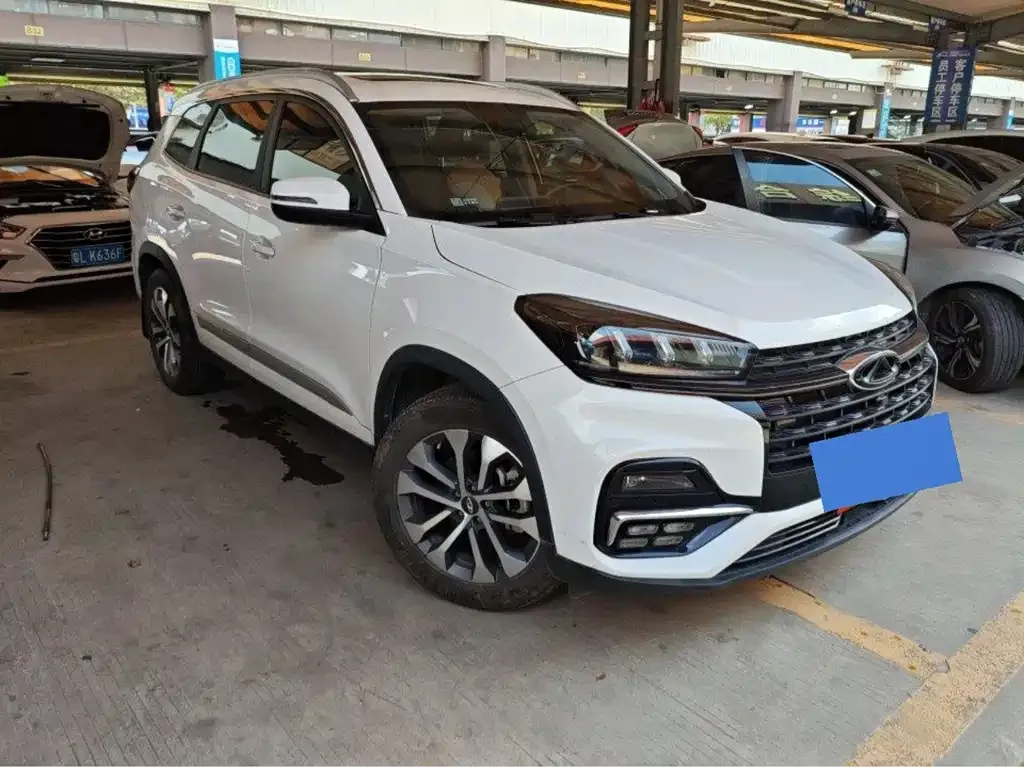 Chery Tiggo 8 — фото 6