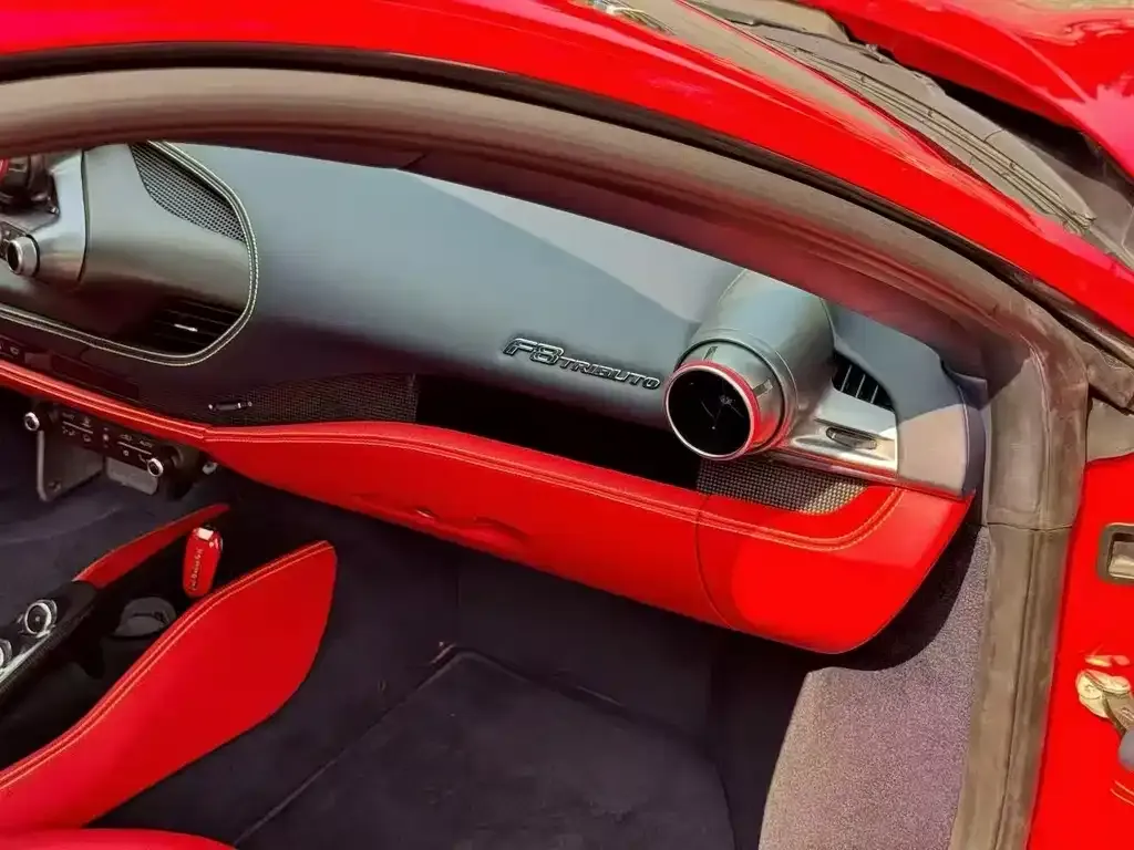 Ferrari F8 — фото 2