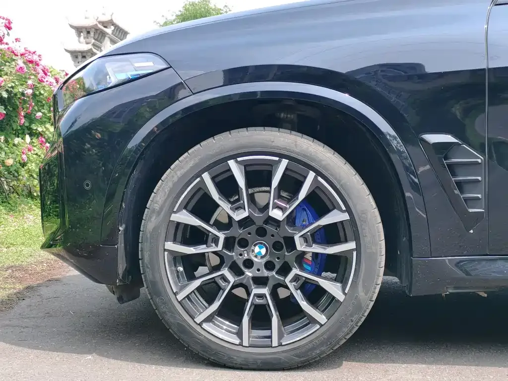 BMW X5 — фото 2
