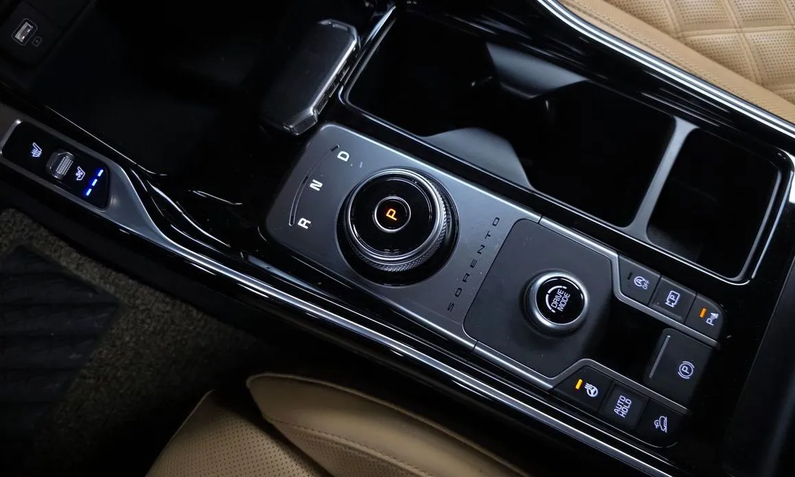 Kia Sorento — фото 5