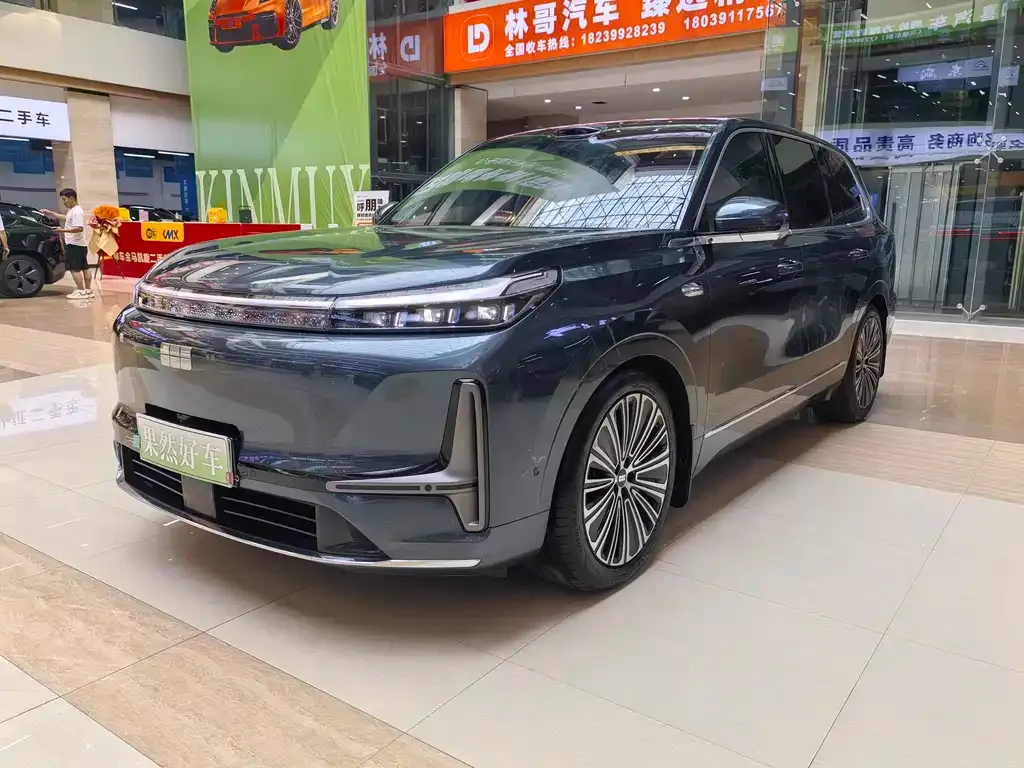 Geely Galaxy M9 — фото 1